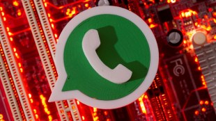 WhatsApp message claims that government might be reading your texts, PIB clarifies