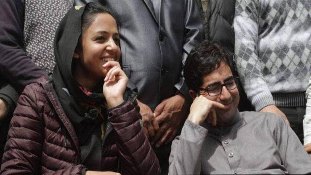 Shah Faesal, Shehla Rashid, Article 370