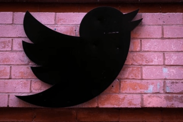 Twitter is falling apart as Tweets are not showing up in Google
