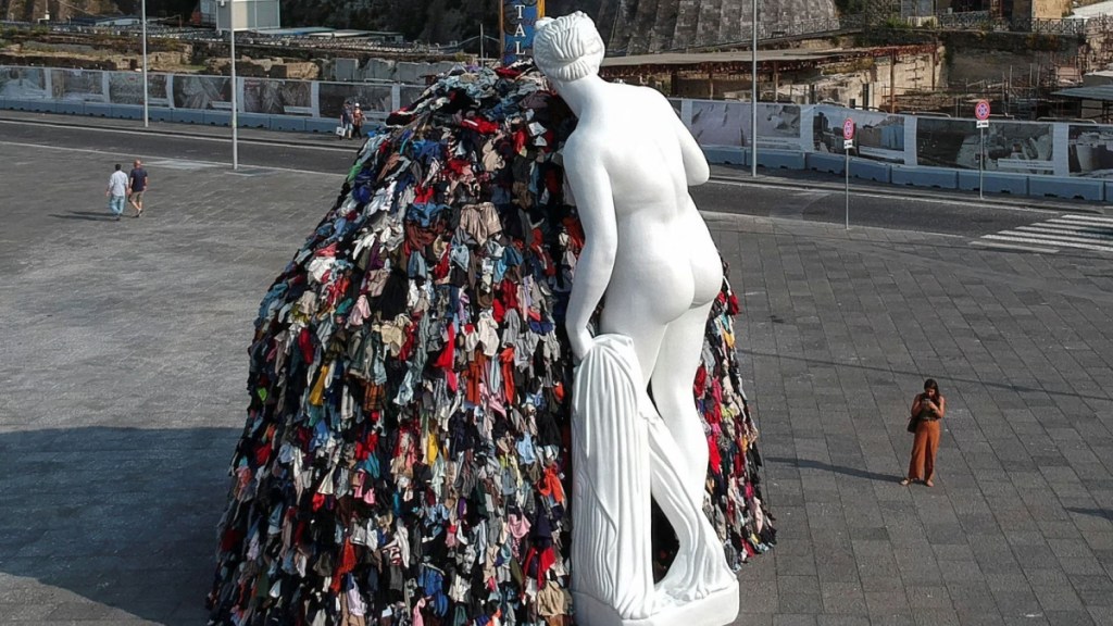 Italian artist, Italian artist's artwork set on fire, Italian artist One of the most famous works by the 90-year-old Italian artist Michelangelo Pistoletto, One of the most famous works by the 90-year-old Italian artist Michelangelo Pistoletto's Venus of the Rags, Venus of the Rags set on fire, Venus of the Rags burnt