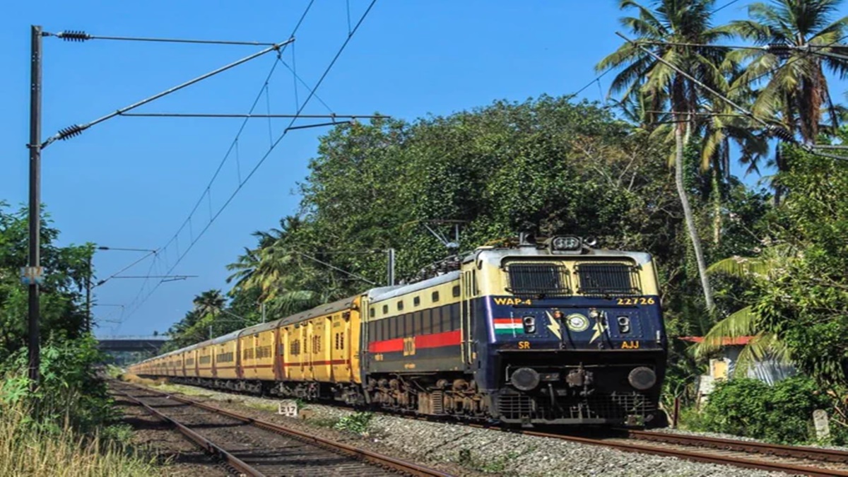 Trivandrum-Hazrat Nizamuddin Swarna Jayanthi Express, Trivandrum-Hazrat Nizamuddin Swarna Jayanthi Express news, Trivandrum-Hazrat Nizamuddin Swarna Jayanthi Express latest news, Trivandrum-Hazrat Nizamuddin Swarna Jayanthi Express stoppages, Trivandrum-Hazrat Nizamuddin Swarna Jayanthi Express launch, Trivandrum-Hazrat Nizamuddin Swarna Jayanthi Express launch date, Trivandrum-Hazrat Nizamuddin Swarna Jayanthi Express introduction, swarna jayanthi express, indian railways, railways, Trivandrum-Hazrat Nizamuddin Swarna Jayanthi Express, Trivandrum-Hazrat Nizamuddin Swarna Jayanthi Express news, Trivandrum-Hazrat Nizamuddin Swarna Jayanthi Express latest news, Trivandrum-Hazrat Nizamuddin Swarna Jayanthi Express stoppages, Trivandrum-Hazrat Nizamuddin Swarna Jayanthi Express launch, Trivandrum-Hazrat Nizamuddin Swarna Jayanthi Express launch date, Trivandrum-Hazrat Nizamuddin Swarna Jayanthi Express introduction, swarna jayanthi express, indian railways, railways,