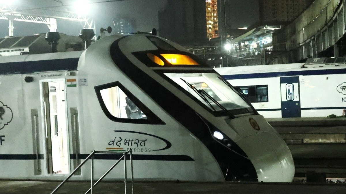 Vande Bharat Express, Vande Bharat Express update, CSMT-Solapur Vande Bharat Express, CSMT-Solapur Vande Bharat Express stoppage, CSMT-Solapur Vande Bharat Express stoppage points, CSMT-Solapur Vande Bharat Express stops, CSMT-Solapur Vande Bharat Express halts, CSMT-Solapur Vande Bharat Express timetable, CSMT-Solapur Vande Bharat Express news, frequency of CSMT-Solapur Vande Bharat Express, CSMT-Solapur Vande Bharat Express travel time, new stoppages of CSMT-Solapur Vande Bharat Express, indian railways,