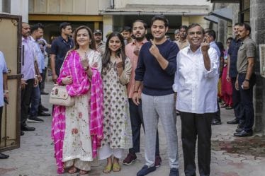 Ambani, Reliance jio, Mukesh Ambani, Jio, Reliance industries, isha ambani, Akash Ambani, Anant Ambani