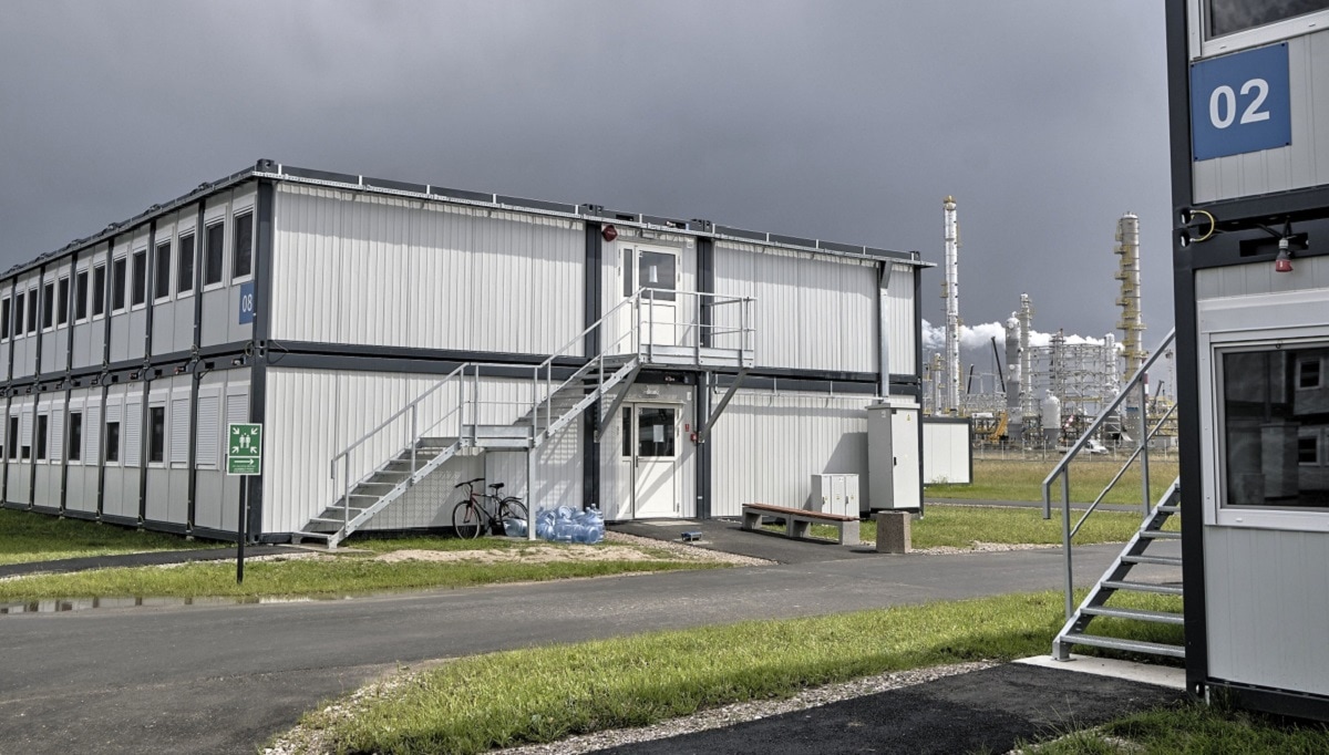 workers, immigrants, jobs, Eastern Europe, migration