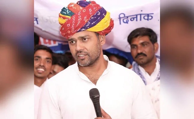 'I salute passengers of Chandrayaan-3': Rajasthan minister's faux pas moment caught on cam 'I salute passengers of Chandrayaan-3': Rajasthan minister's faux pas moment caught on cam