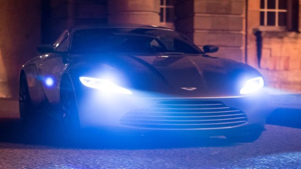 Aston Martin DB 10