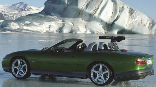 Aston Martin V12 vanquish