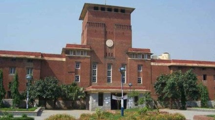 DU under fire for 12,00% fee hike in English PhD courses; students, teachers demand immediate rollback.
