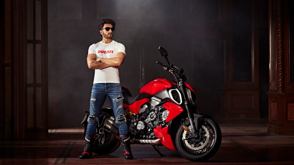 Ducati Diavel V4 Ranveer singh