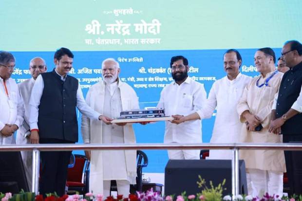 Prime Minister Narendra Modi flags off metro trains in Pune. (Twitter-Eknath Shinde)
