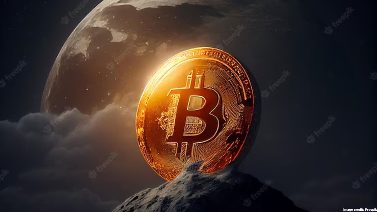 Reportedly, Palai is an M Tech in IT from Karnataka University