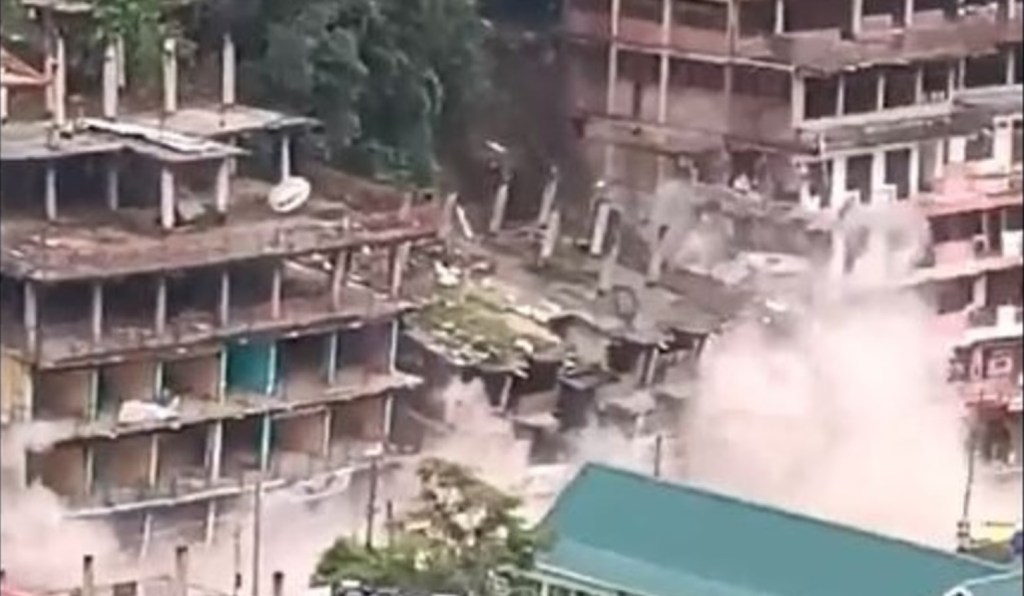 Massive Landslide In Himachal's Kullu, Several Houses Collapse