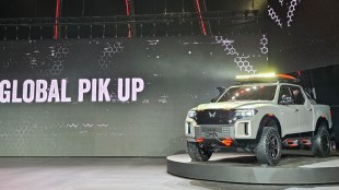 Mahindra Global Pik Up