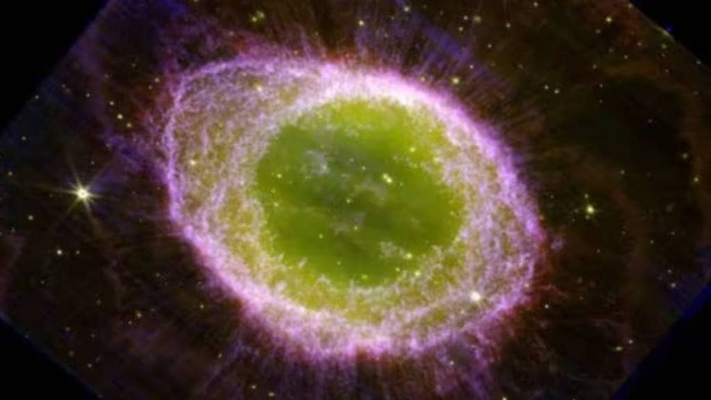 Dying star, ring nebula, Nasa, James Webb