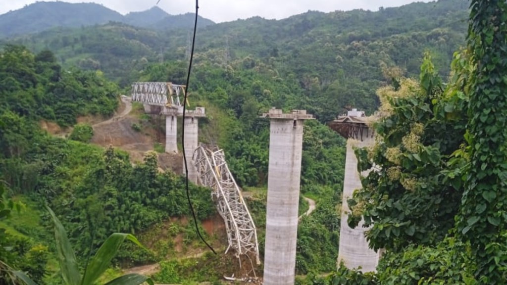 Mizoram, Mizoram news, mizoram accident, mizoram railway bridge, mizroram collapse, mizoram railway bridge news, sairang, sairang news Mizoram, Mizoram news, mizoram accident, mizoram railway bridge, mizroram collapse, mizoram railway bridge news, sairang, sairang news