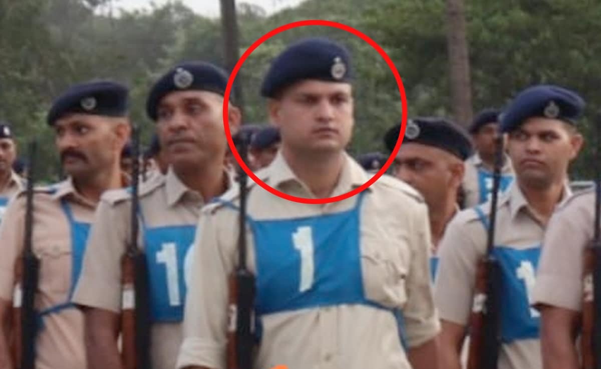 Railway cop who shot dead 4 on Jaipur-Mumbai train dismissed from ...