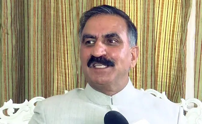 Himachal Pradesh CM's chopper makes emergency landing at Bithal Himachal Pradesh CM's chopper makes emergency landing at Bithal