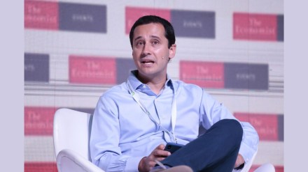 Arnt left to pursue new opportunities, the firm said in a statement Thursday.