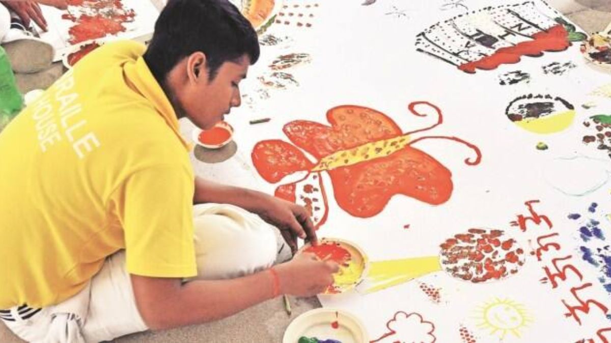 The artworks will be selected through a screening process. (Express Image)