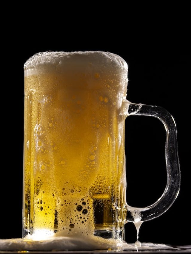 photo-1608270586620-248524c67de9