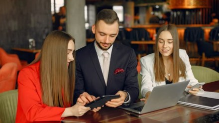 Exploring Hotel Management as a rewarding and dynamic career choice Exploring Hotel Management as a rewarding and dynamic career choice