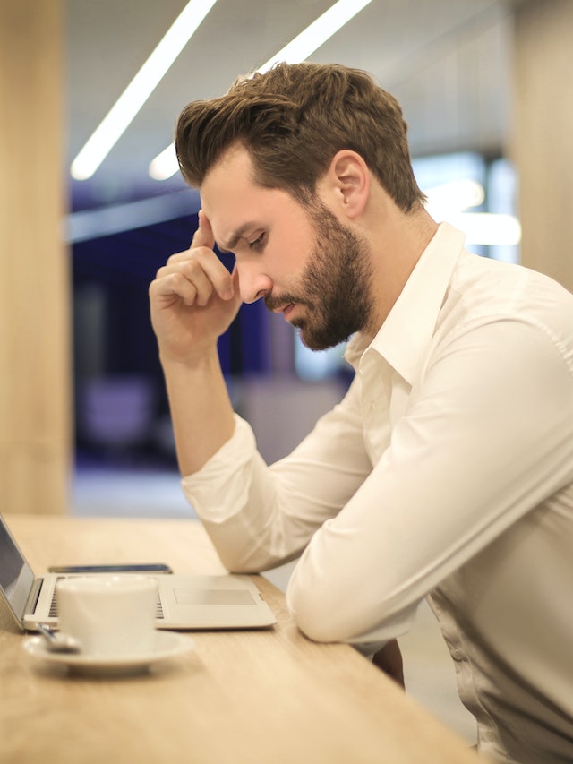 pexels-andrea-piacquadio-842554