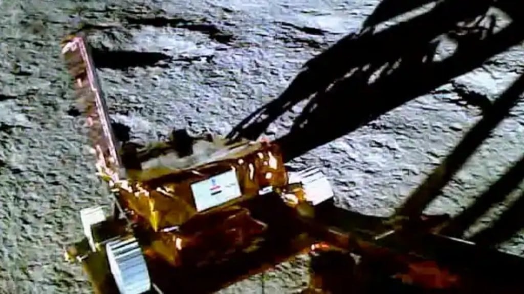 Chandrayaan-3 update, Chandrayaan-3 latest update, Indian Space Research Organisation, ISRO, first observations of Chandrayaan-3, Chandrayaan-3, Chandra’s Surface Thermophysical Experiment, ChaSTE payload, Chandrayaan-3’s Vikram lander, National Space Agency, quake on Moon, unknown event on Moon ISRO