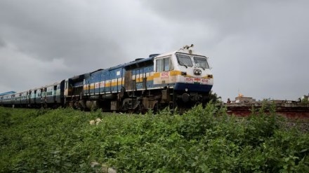 Indian Railway Finance Corp, Indian government, Indian government plans stake sale in Indian Railways' funding arm, Indian railways funding arm news, market news Indian Railway Finance Corp, Indian government, Indian government plans stake sale in Indian Railways' funding arm, Indian railways funding arm news, market news