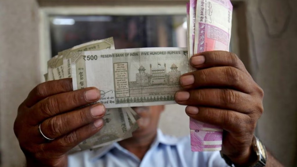 Rupee vs dollar, Rupee news, RBI news, Rupee RBI, Rupee and Dollar, Rupee to weaken on dollar rally