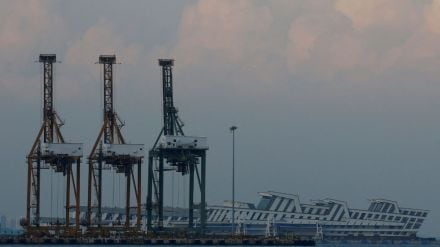 singapore gdp reuters