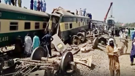 pakistan, train accident