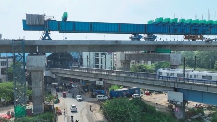 Delhi-Ghaziabad-Meerut rrts, Delhi-Ghaziabad-Meerut rrts corridor, delhi metro blue line, rrts highest viaduct, ncrtc, RRTS viaduct crossing over New Ashok Nagar Metro station, rapidx, rapidx launch, New Ashok Nagar RRTS station, New Ashok Nagar RRTS station significance,