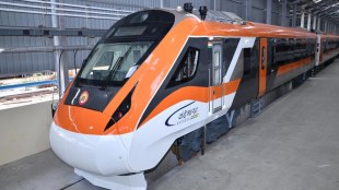 Vande Bharat Sleeper Version, Vande Bharat Sleeper Version launch, Vande Bharat Sleeper Version fare, Vande Bharat Sleeper Version introduction, Vande Bharat Sleeper Version roll out, vande bharat express, vande bharat, indian railways, cost of Vande Bharat Sleeper Version, production of Vande Bharat Sleeper Version, BG Mallya, Vande Bharat Sleeper Version coach composition, what will be coach composition of Vande Bharat Sleeper Version,