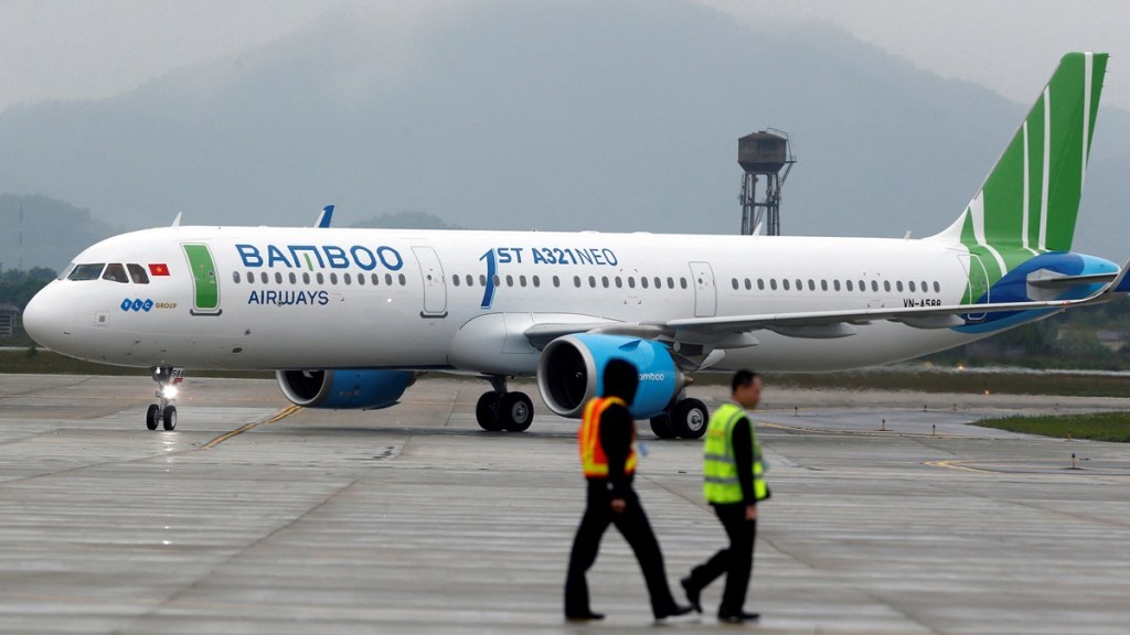 vietnam, vietnam airlines, bamboo airlines,
