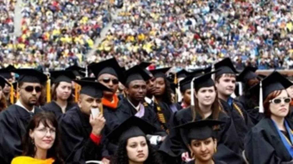 Canada, study abroad, foreign student visas, international, education, housing, government,