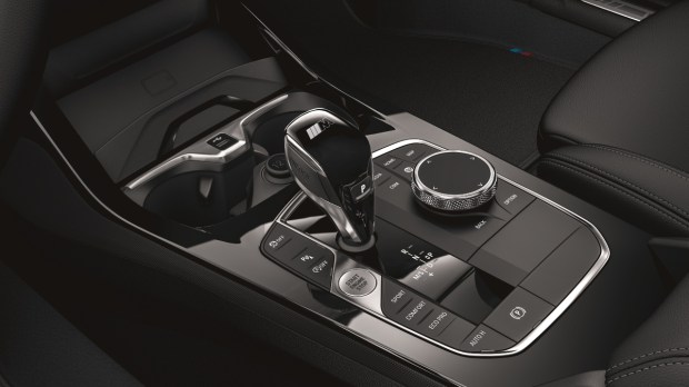 BMW 220i M Performance gear lever