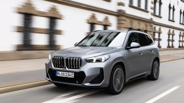 BMW iX1