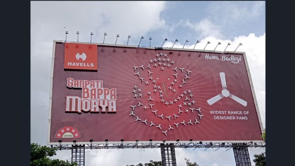 The company has also introduced a OOH campaign in Thane’s Majiwada Flyover with 100 designer fans