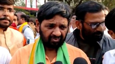 Lucknow: Man shot dead at Union minister Kaushal Kishore's residence, son's pistol found from spot Lucknow: Man shot dead at Union minister Kaushal Kishore's residence, son's pistol found from spot