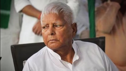 Bail granted to Lalu Yadav, Tejashwi Yadav in alleged job scam case Bail granted to Lalu Yadav, Tejashwi Yadav in alleged job scam case