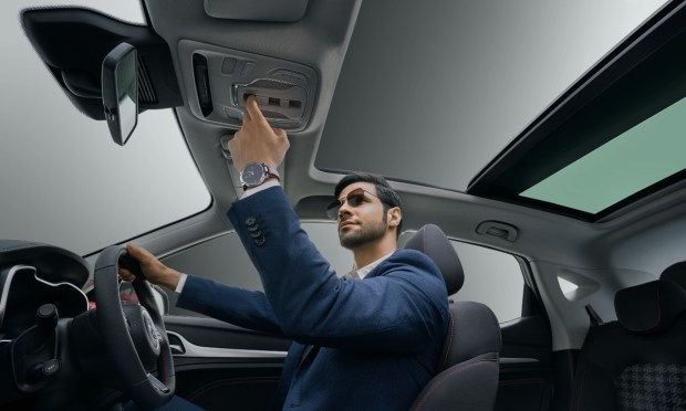 MG Astor Blackstorm sunroof (1)