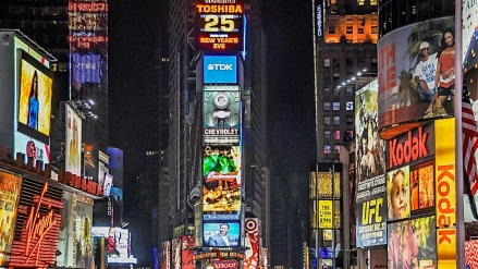 Engagement with customers extends beyond simple social media transaction quantification Engagement with customers extends beyond simple social media transaction quantification