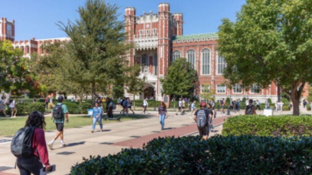 OU offers 170 academic programmes encompassing a broad array of disciplines.