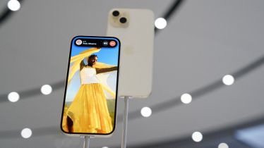 iPhone 15 launch How Samsung, OnePlus reacted to Apple putting USB Type-C on new iPhones