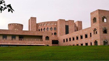 ISB and Emeritus launches 24-week chief technology officer programme