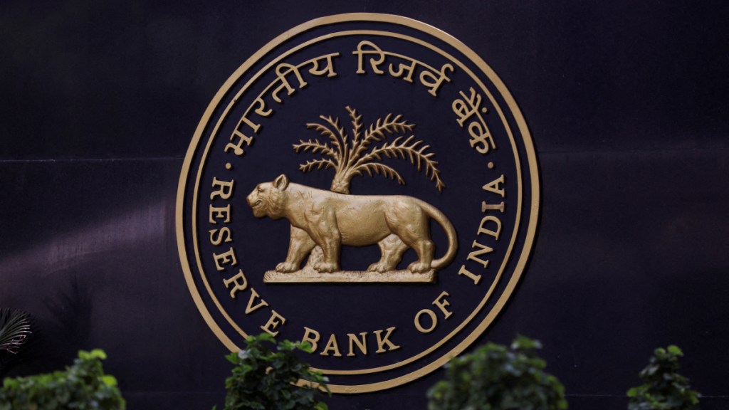 RBI NBFCs, 15 large NBFCs to comply with enhanced regulatory requirements, RBI latest news, NBFCs latest news, banking latest news