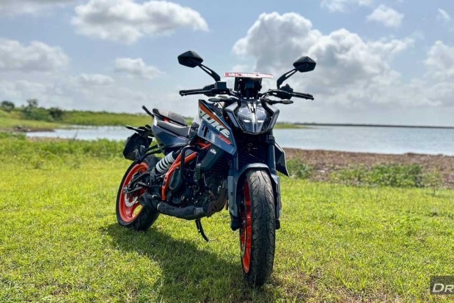 KTM 390 Duke Review