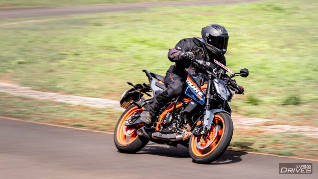 2024 ktm 390 duke review