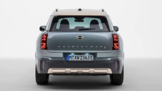 mini countryman rear