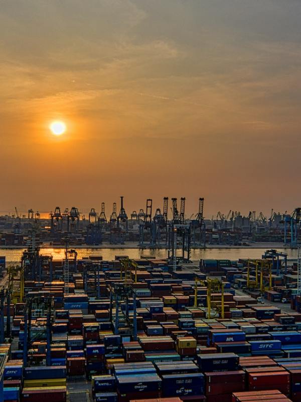 pexels-tom-fisk-3057960